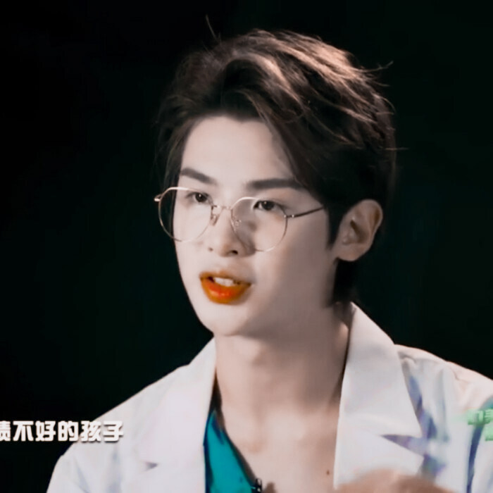 Justin
禁·欲·医·生
原截/易眠笙