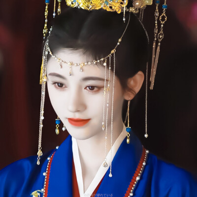 鞠婧祎｜慕南枝
你乃人间一绝，凭羡风月。
