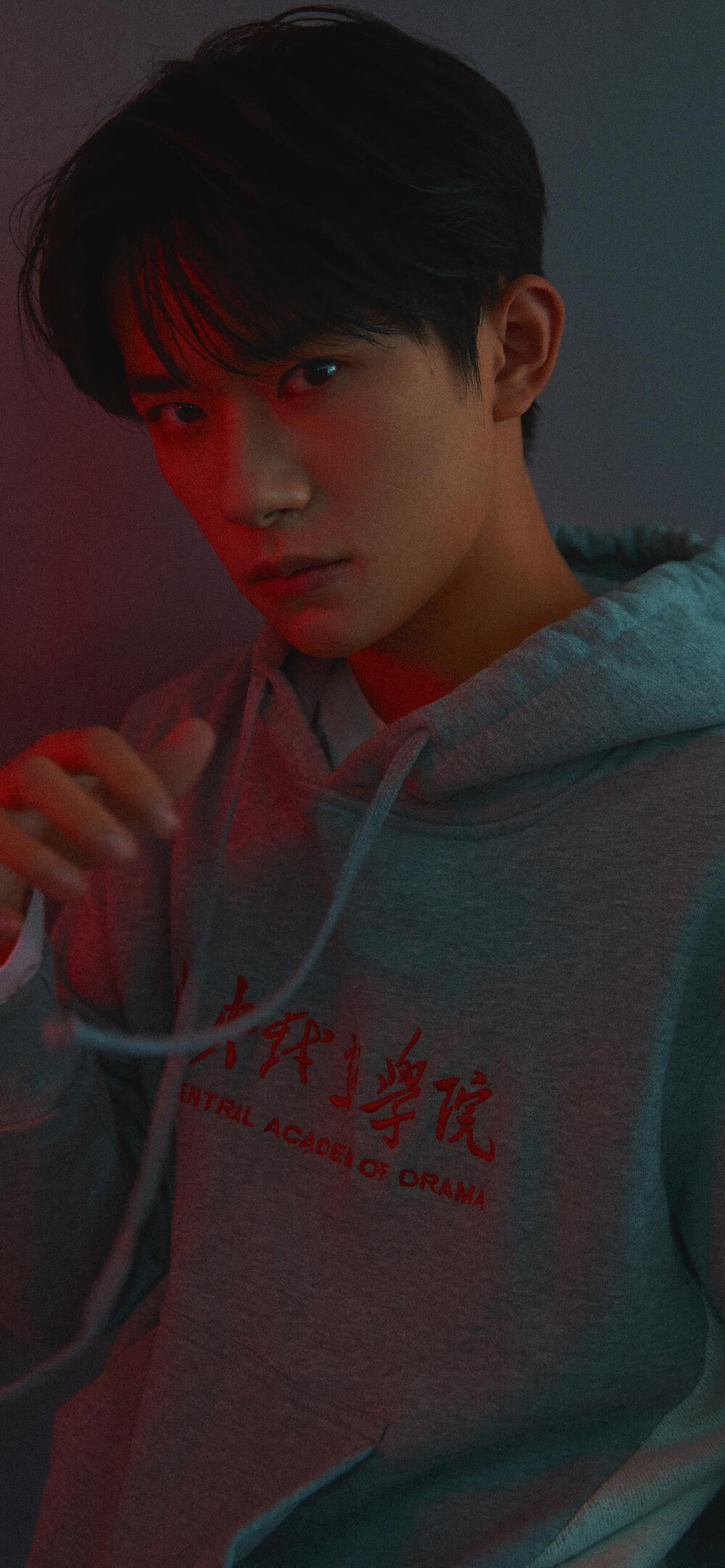 易烊千玺壁纸图片