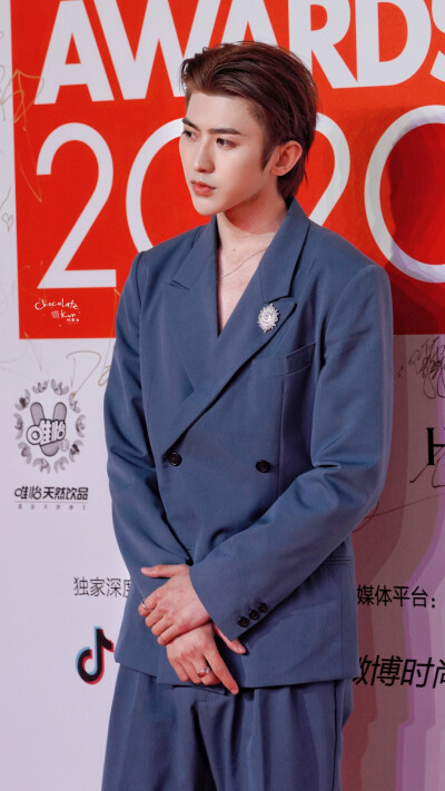 cr:Chocolate·Kun
蔡徐坤20201025成都ELLE风尚大典