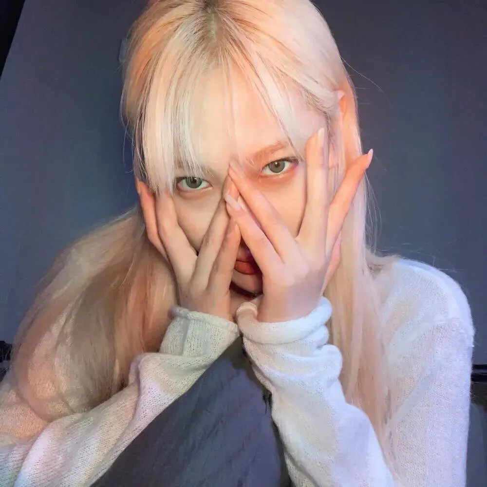 女生头像
你，星光熠熠