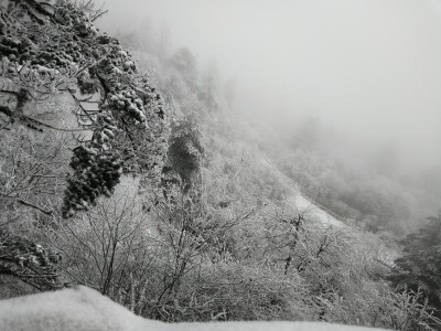 峨眉山