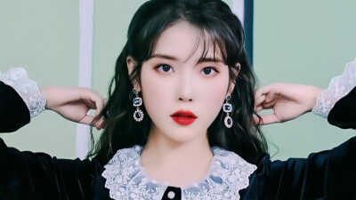 IU 李知恩
“夜幕到來，魔女降臨。”
－
√抱圖者发抖音写小说弄橙光請告知出处
→By玖生一世