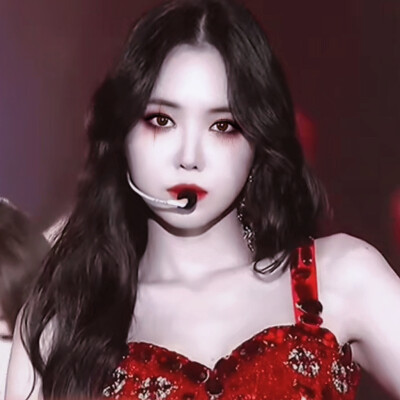 朩乜|孙娜恩
“我不会放过任何一个人
你是例外”