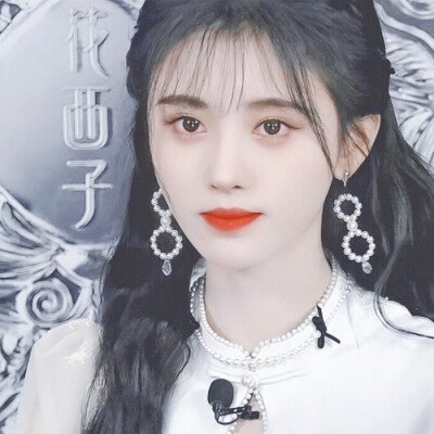 #鞠婧祎
ᵀʰᵉ ʷᵒʳˡᵈ ⁱˢ ˢˡᵒʷ, ᵃⁿᵈ ʸᵒᵘ ʰᵃᵛᵉ ᵇᵉᵉⁿ ⁱⁿ ᵐʸ ʰᵉᵃʳᵗ ᶠᵒʳ ᵐᵒʳᵉ ᵗʰᵃⁿ ˢᵉᵛᵉʳᵃˡ ʸᵉᵃʳˢ.
这世间车遥马慢，你在我心里又何止好几年。
二传标注堆…