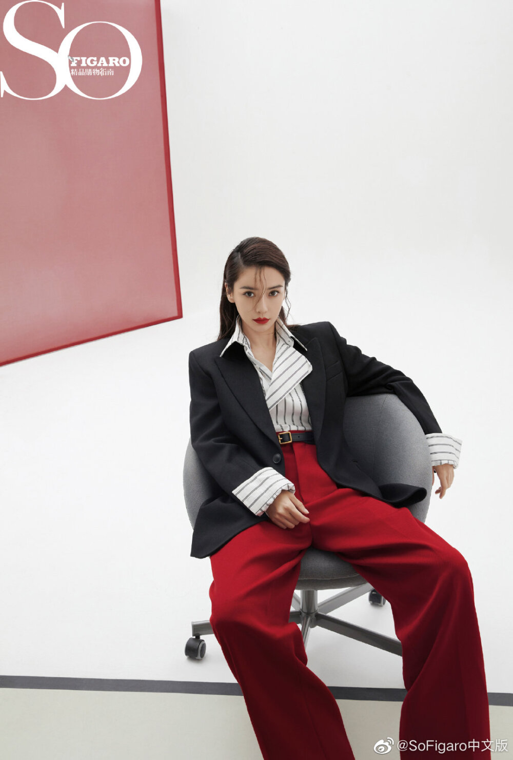 angelababy湿发造型# 摄影 / @chris崔峻超 造型 / 燕丹妮 化妆