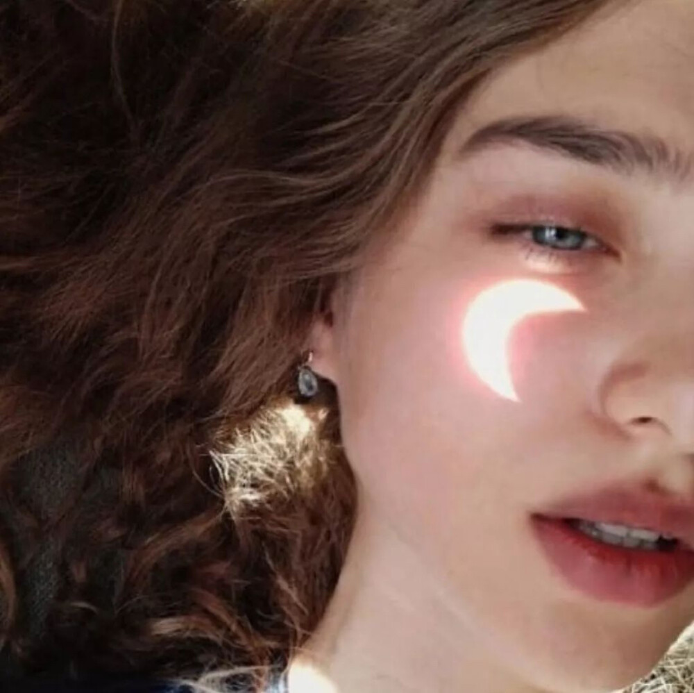 女生头像/可爱头像/微信头像/欧美头像/闺蜜头像/潮流港风ins/朋友圈文案/半身部位/无水印/玩网女头