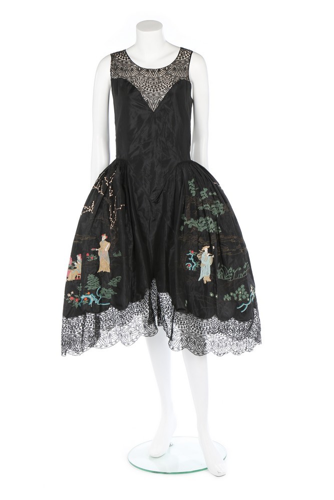 1920年代 flapper dress和Robe de style的中式人物、植物图案 ​​​