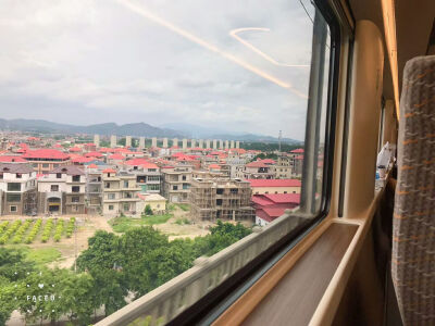 背景图 by喻江
首发 喜藏