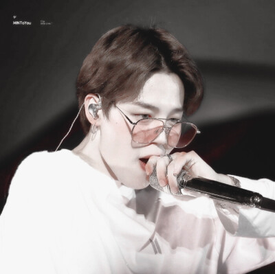 */我是笨蛋,是不懂愛的小鬼。
©MINTOYOU