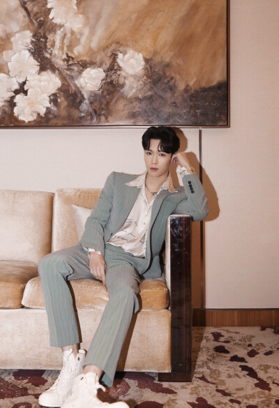 欣赏不来别人视若珍宝的，就该保持沉默