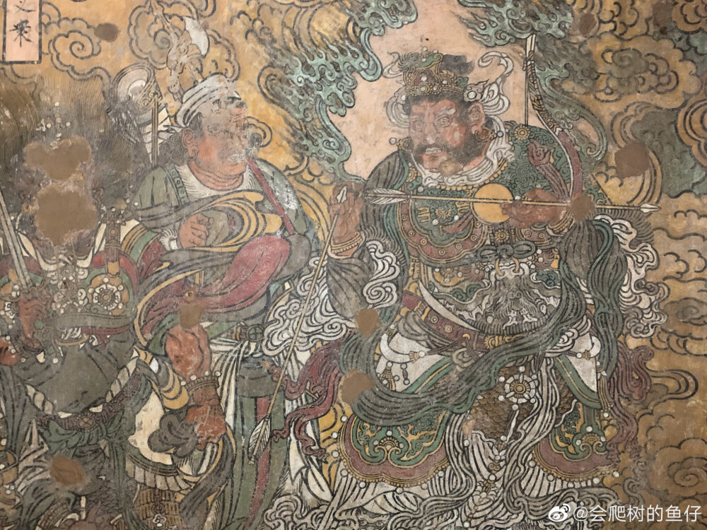  国之瑰宝-----山西稷山青龙寺壁画，始建于唐高宗龙朔二年。壁画总体布局精巧、形象构图神奇、点划线描娴熟、施彩赋色高妙而闻名遐迩。
稷山青龙寺的精华在于元、明两朝的壁画，总面积190余平方米。它和芮城永乐宫的壁画可以说是一脉相承，十分精美。中殿是一副佛、道、儒三教合一的水陆道场画。