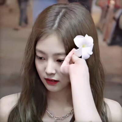 Jennie金智妮頭像
