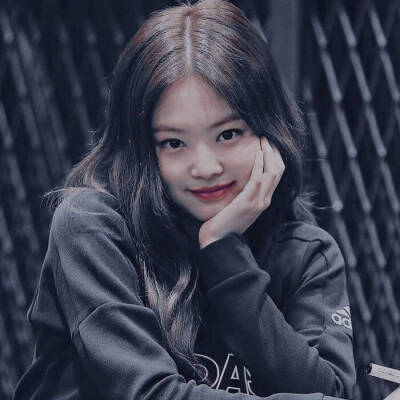 Jennie金智妮頭像
