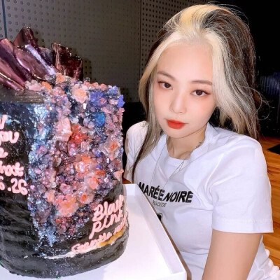 Jennie金智妮頭像
