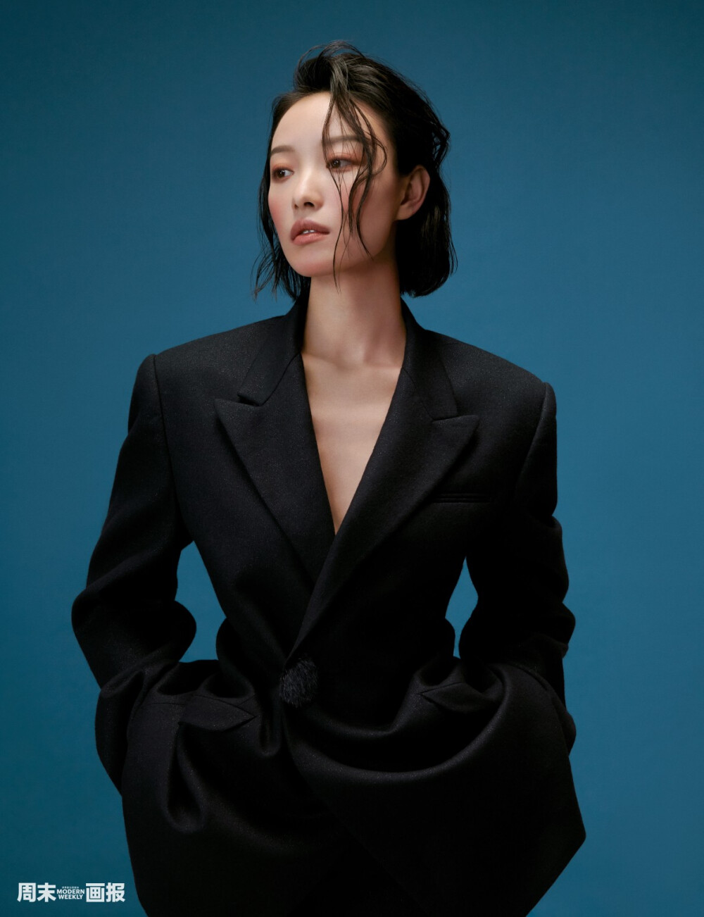 倪妮 周末画报STYLE封面
形象 — Moka Shen@Moka_Shen
视频 — @怪叔叔Steven
采访、撰文— @徐子深Messon
化妆 — 杨单@NAN-Beauty杨单
发型 — 张凡@张凡BON
制片 — Lisa Shen@lisa丽莎_
时装助理 — 包子、Nono、云雾