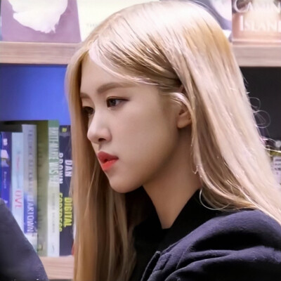 朴彩英rosé可二改
注明江舒允
已修复