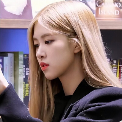 朴彩英rosé可二改
注明江舒允
已修复