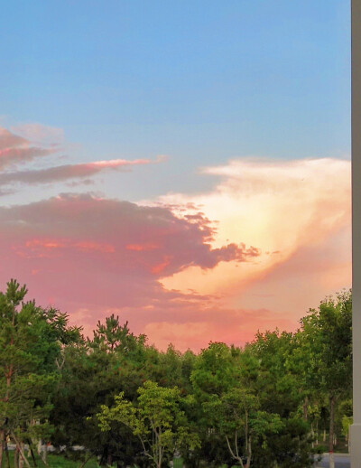 天空都是爱你的形状～