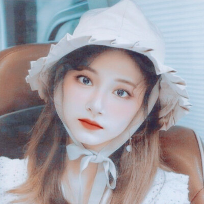 朩乜|周子瑜
这是哪里的娃娃啊