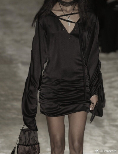 Gucci Fall 2002 ​ ​​​​