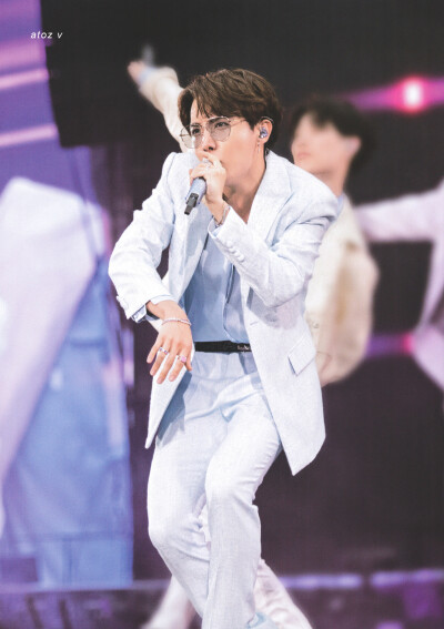 郑号锡
SPEAK YOURSELF LONDON
cr.atozv_scan