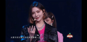 Kiki驾驭的死亡芭比粉