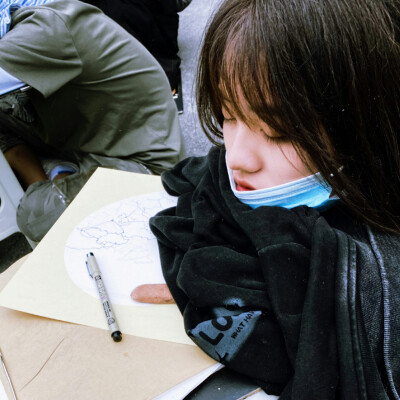 风里已经有冬天的味道了 所以我的意思是 这一年又快过完了所有的遗憾都将无法弥补了