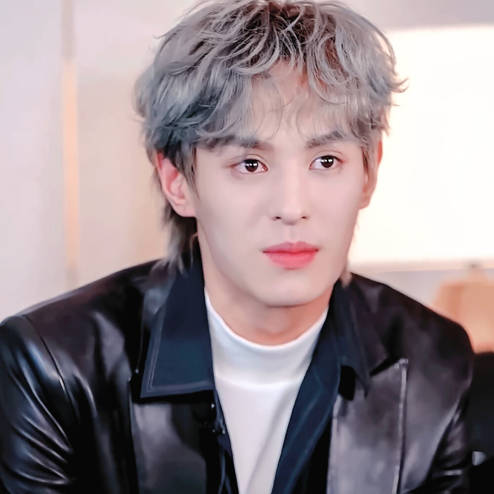 头像男团左叶sky天空少年团少年之名赞评论更多所有评论你也来说些