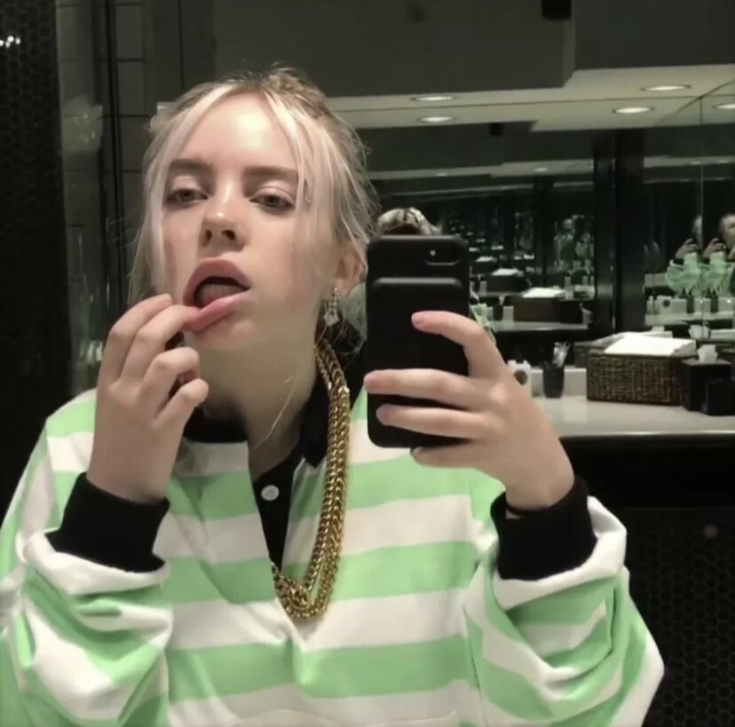 欧美头像billieeilish