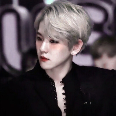  小朋友
快来叔叔这儿
-