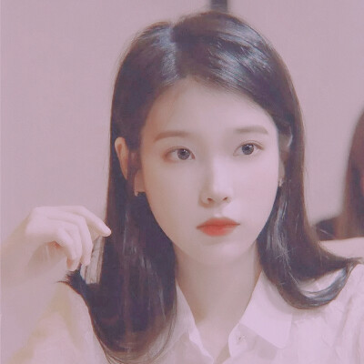 朩乜|iu李智恩
温柔姐姐x叛逆妹妹