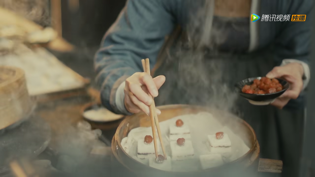 蜜饯李子雪花糕