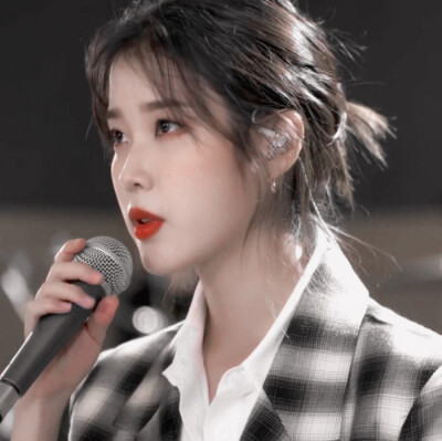 •IU