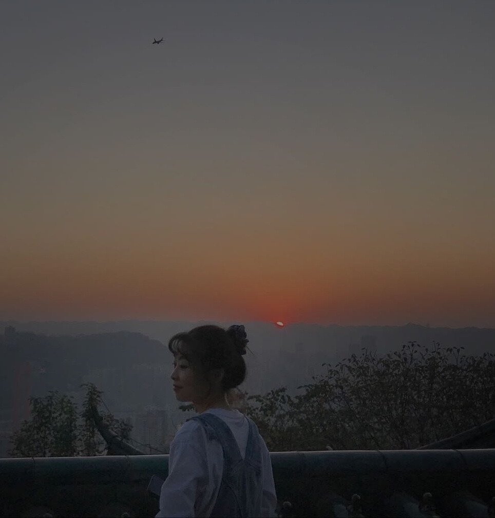 鸿恩寺森林公园
夕阳
剪影