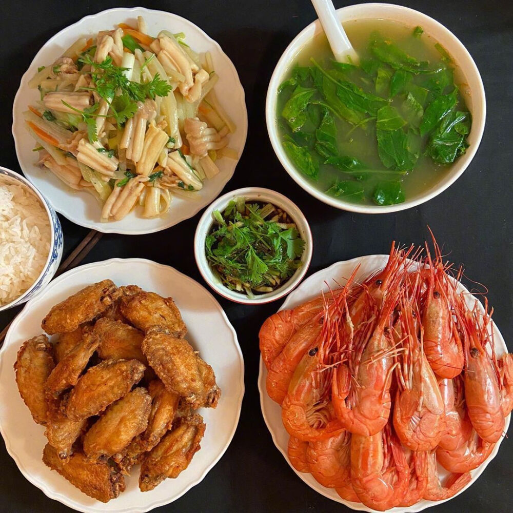  美食 丨三菜一汤一汁
