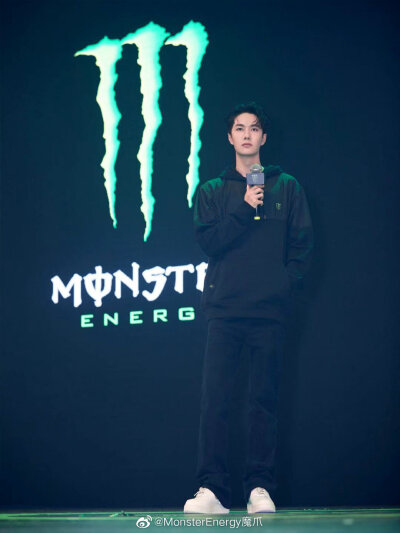 MonsterEnergy魔爪：
原力觉醒，能量不熄
魔爪龙茶派对霸屏朋友圈结束
@UNIQ-王一博 高能空降
现场涂鸦，强势助燃
赶快戳图 一探魔爪龙茶精气神
#释放野性# ​​​