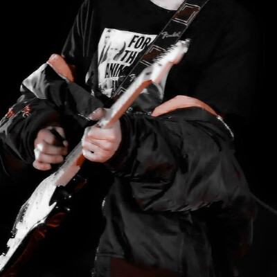 让我好好看清你的影子，撕破它的肮脏和欲望。