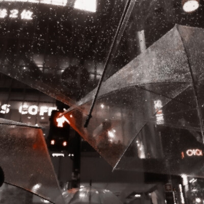 
•爱别人之前先学会疼自己.
©offthepage_js