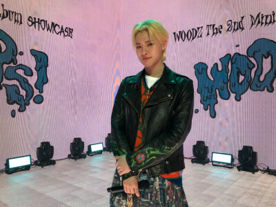 201117 承衍官推更新：
[WOODZ(조승연)]
20.11.17 2ND MINI ALBUM [WOOPS!] SHOWCASE
我们承衍尼回归啦!
带着'BUMP BUMP' 回归
看着pop highteen cute 另类 清新 都可以做到的
WOODZ❤️
我的心脏真的是 WOOPS❤️
…