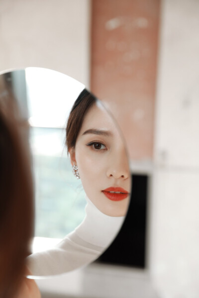 刘诗诗
诗舞倾城
来自微博@
诗诗的小板报
11-19