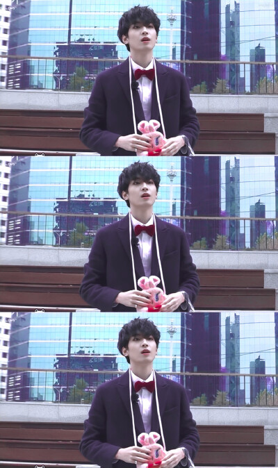 seventeen
壁纸
全圆佑
搬