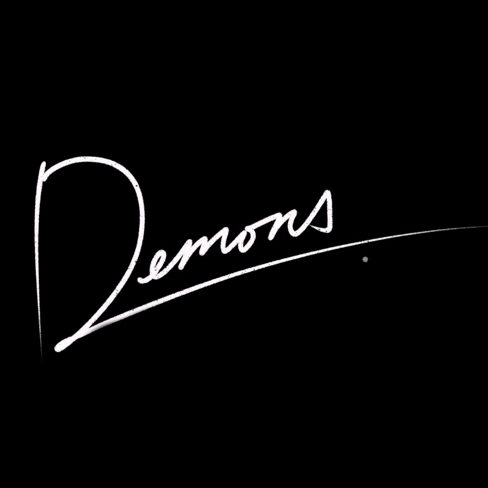 demons.
自己写的
图一有背景.黑
图二透明.
喜欢自取 记得吱一声
欢迎找我约字！（目前只收英文哈❤️）
