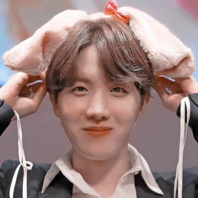 
‖ ...我の少女情懷*/蜜桃成熟時/PeachHobi °
©林锡''L.Hope
cr.HOPESMILING
背景图cr.沈亖