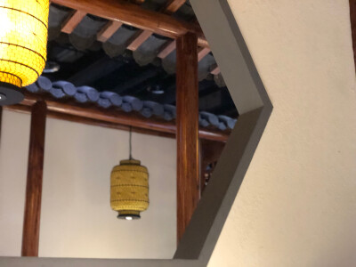 多出去走走吧，遇见不同的人，不同的风景