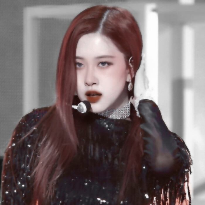  #
**深夜產物
*ROSÉ.