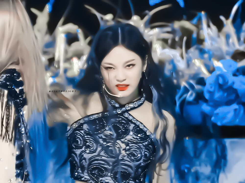 ✨ 发 光 体 宁 艺 卓 ✨ ​​​