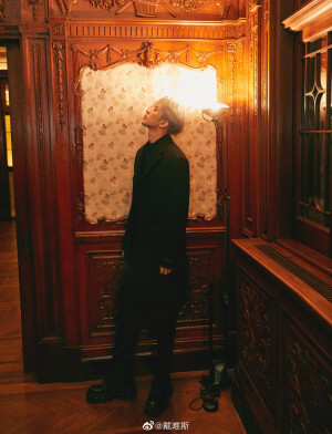 cr:戴唯斯
蔡徐坤