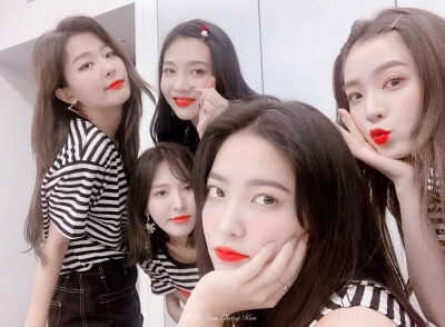 “We will be OK，Everything will be OK”
——Red Velvet ​
RedVelvet
◎熱恋丞刊