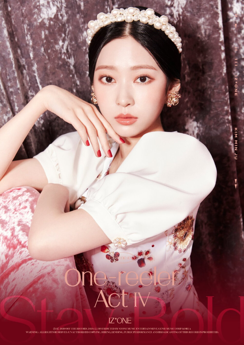 IZONE 张元英 宮脇咲良 曹柔理 崔叡娜 安宥真 矢吹奈子 权恩妃 姜惠元 本田仁美 金彩源 金珉周 李彩演